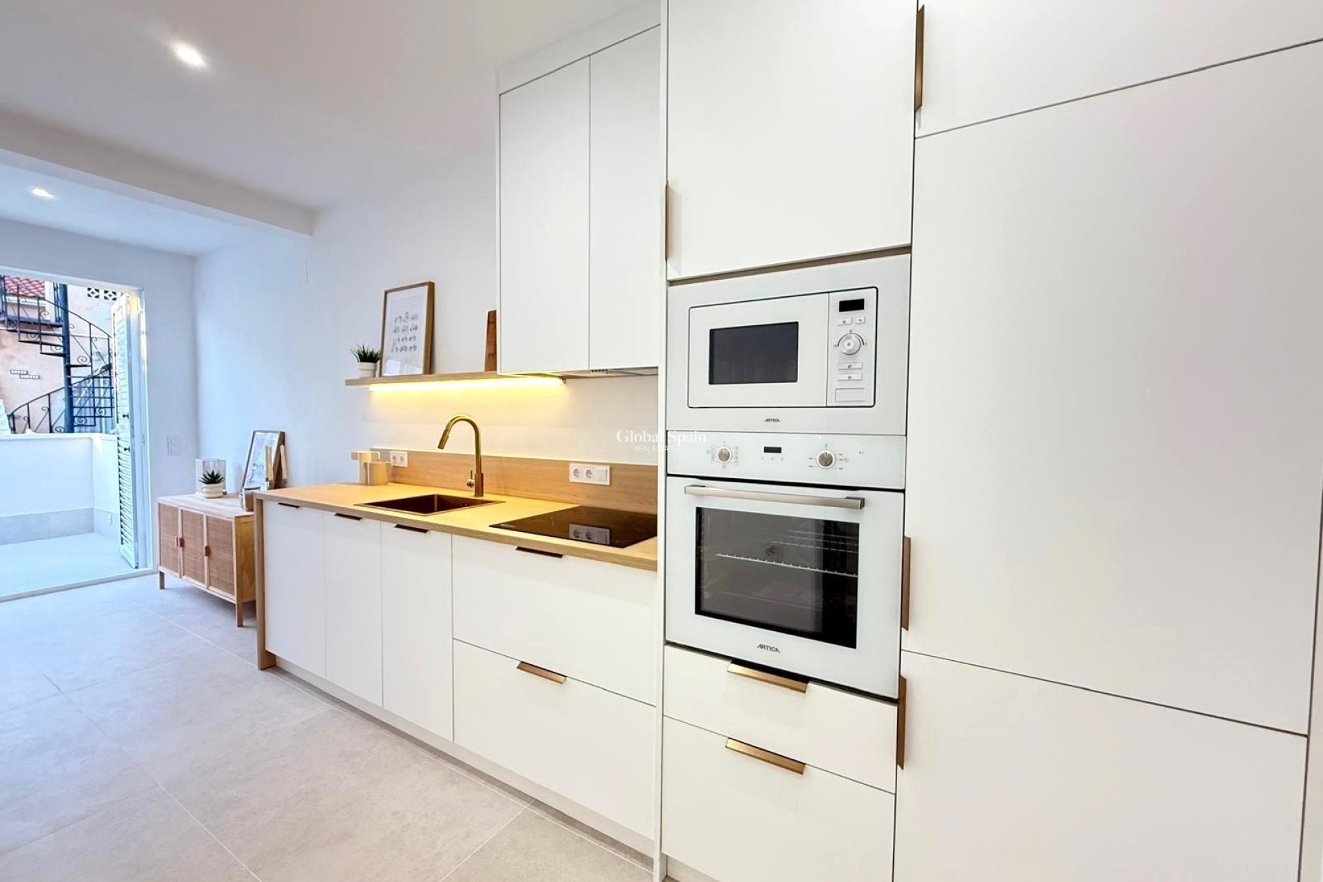 Wederverkoop - VILLA -
TORREVIEJA - El Chaparral