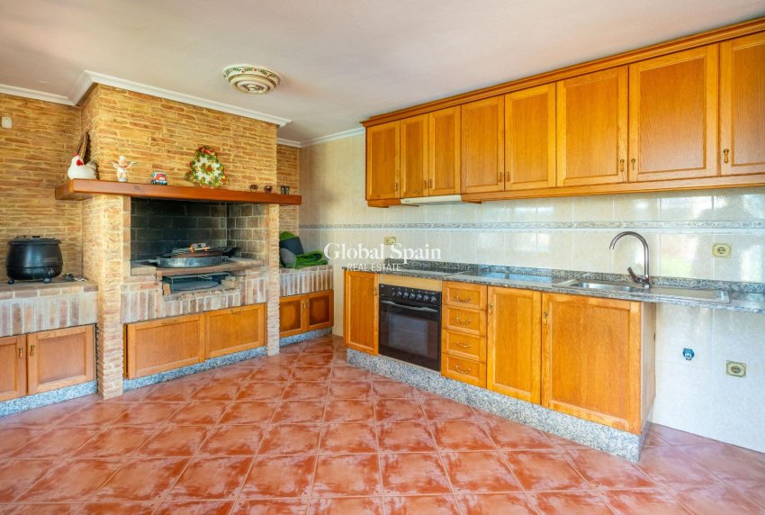 Wederverkoop - VILLA -
TORREVIEJA - El Chaparral