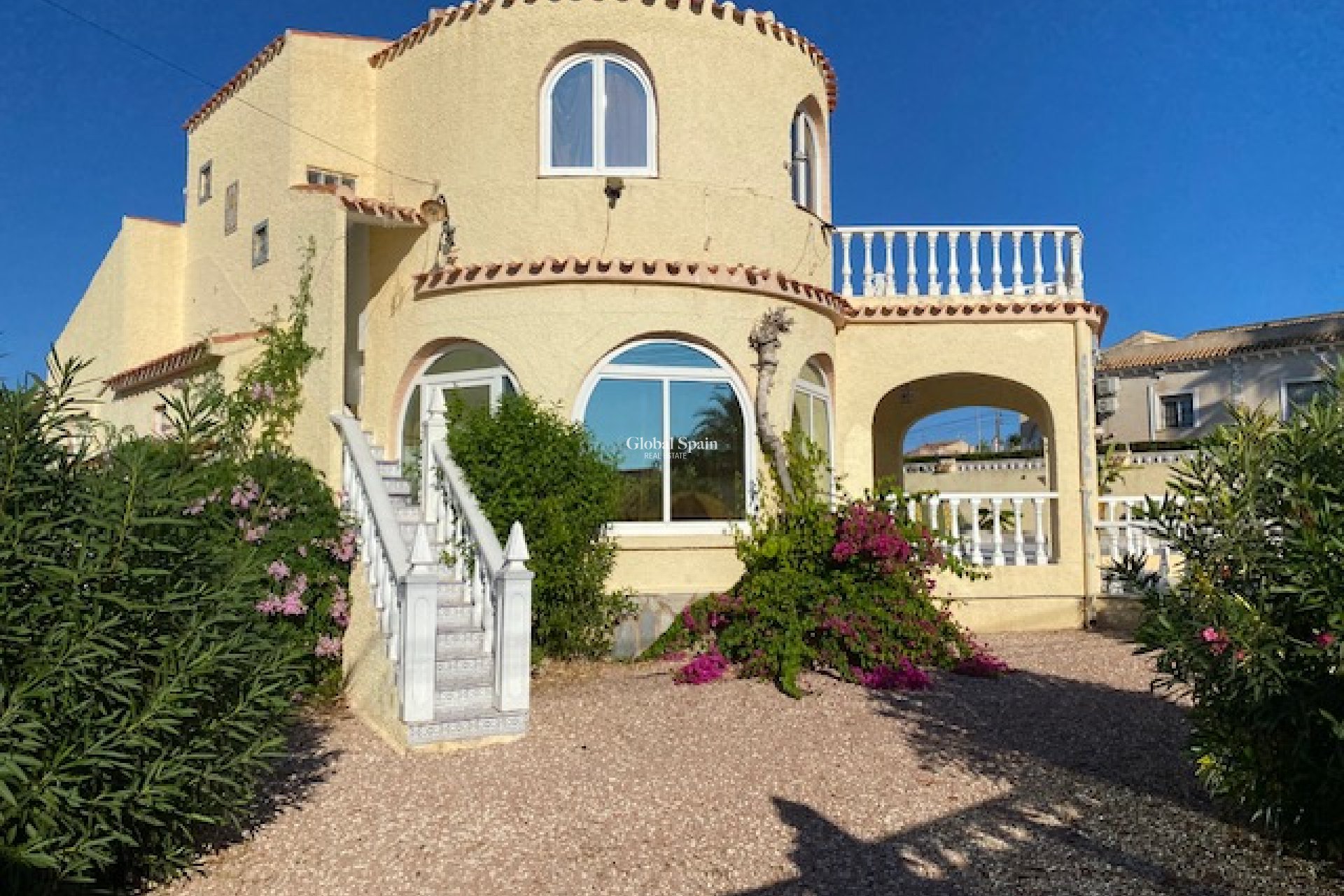 Wederverkoop - VILLA -
TORREVIEJA - El Chaparral