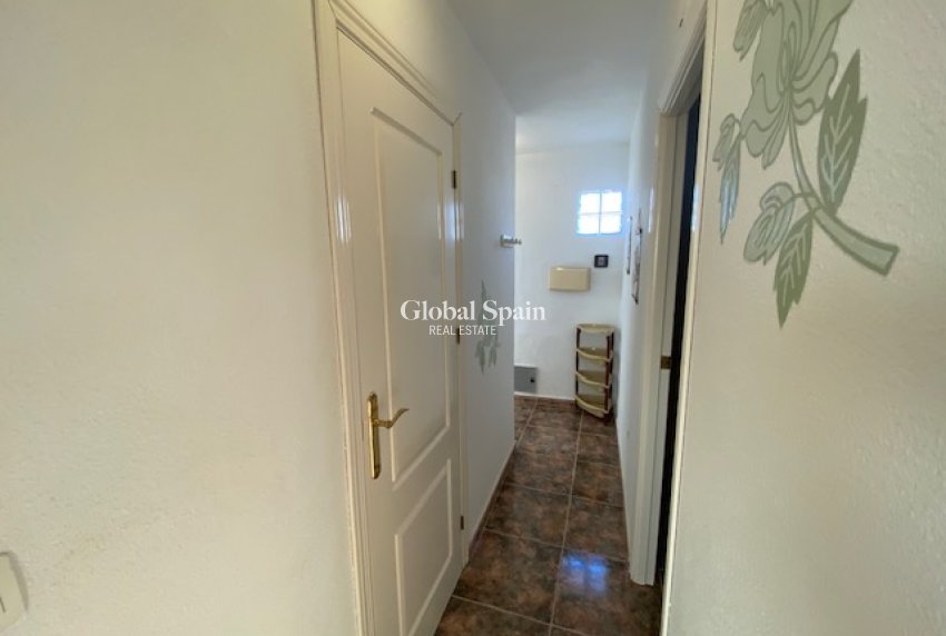 Wederverkoop - VILLA -
TORREVIEJA - El Chaparral