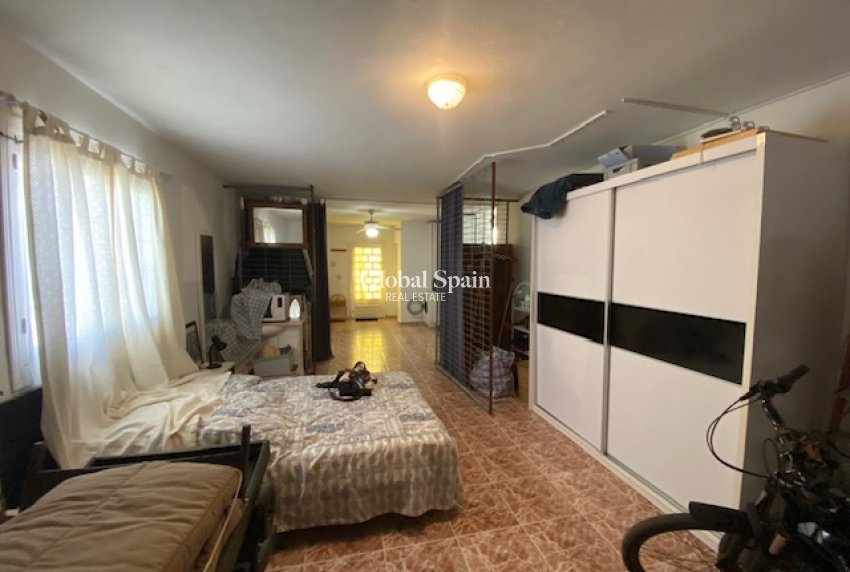 Wederverkoop - VILLA -
TORREVIEJA - El Chaparral