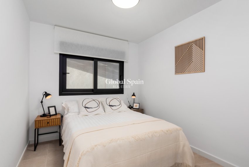 Wederverkoop - Villa -
TORREVIEJA - El Chaparral