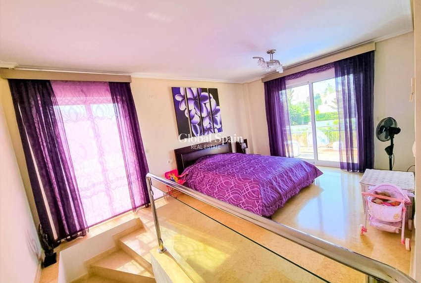 Wederverkoop - VILLA -
TORREVIEJA - La Mata