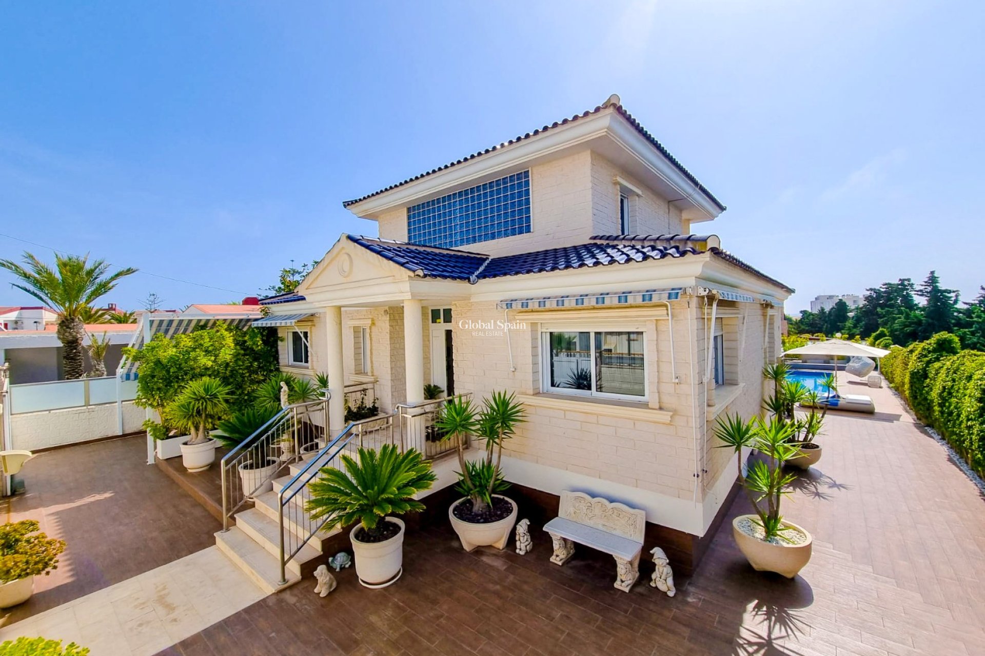 Wederverkoop - VILLA -
TORREVIEJA - La Mata