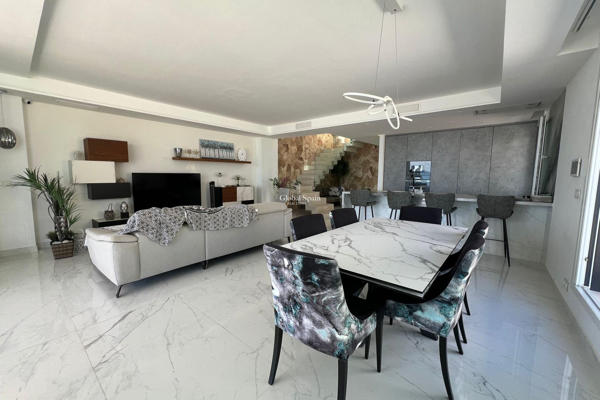 Wederverkoop - VILLA -
TORREVIEJA - La Mata