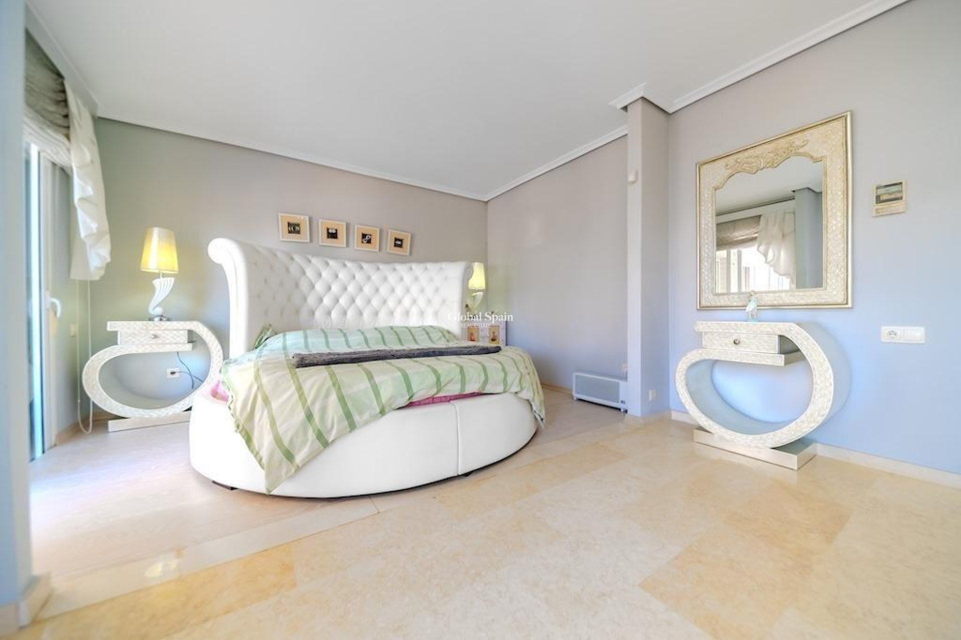 Wederverkoop - VILLA -
TORREVIEJA - La Mata