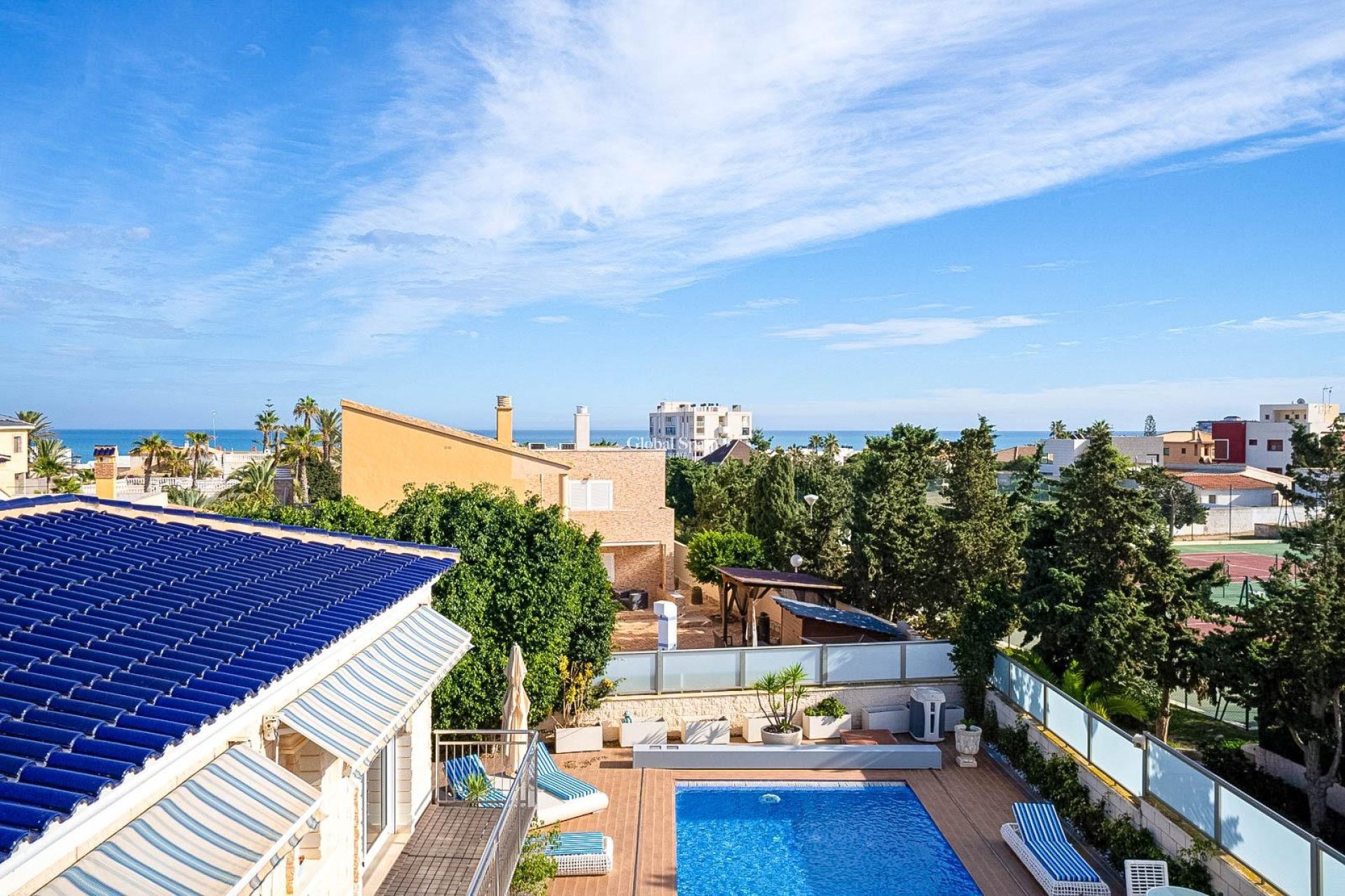 Wederverkoop - VILLA -
TORREVIEJA - La Mata
