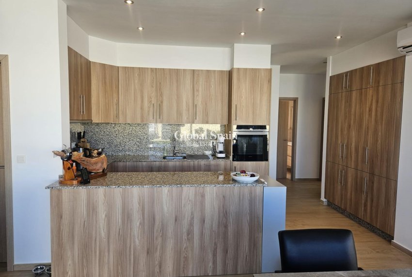 Wederverkoop - VILLA -
TORREVIEJA - La Siesta - El Salado - Torreta