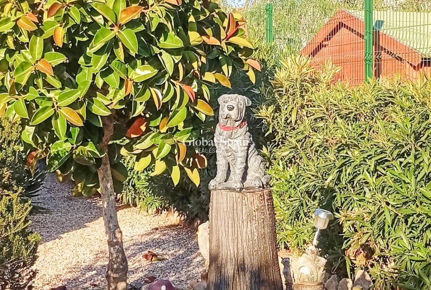 Wederverkoop - VILLA -
TORREVIEJA - La Siesta