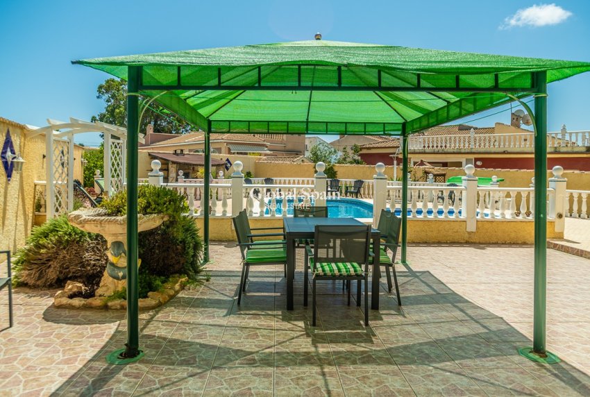 Wederverkoop - Villa -
TORREVIEJA - La Siesta