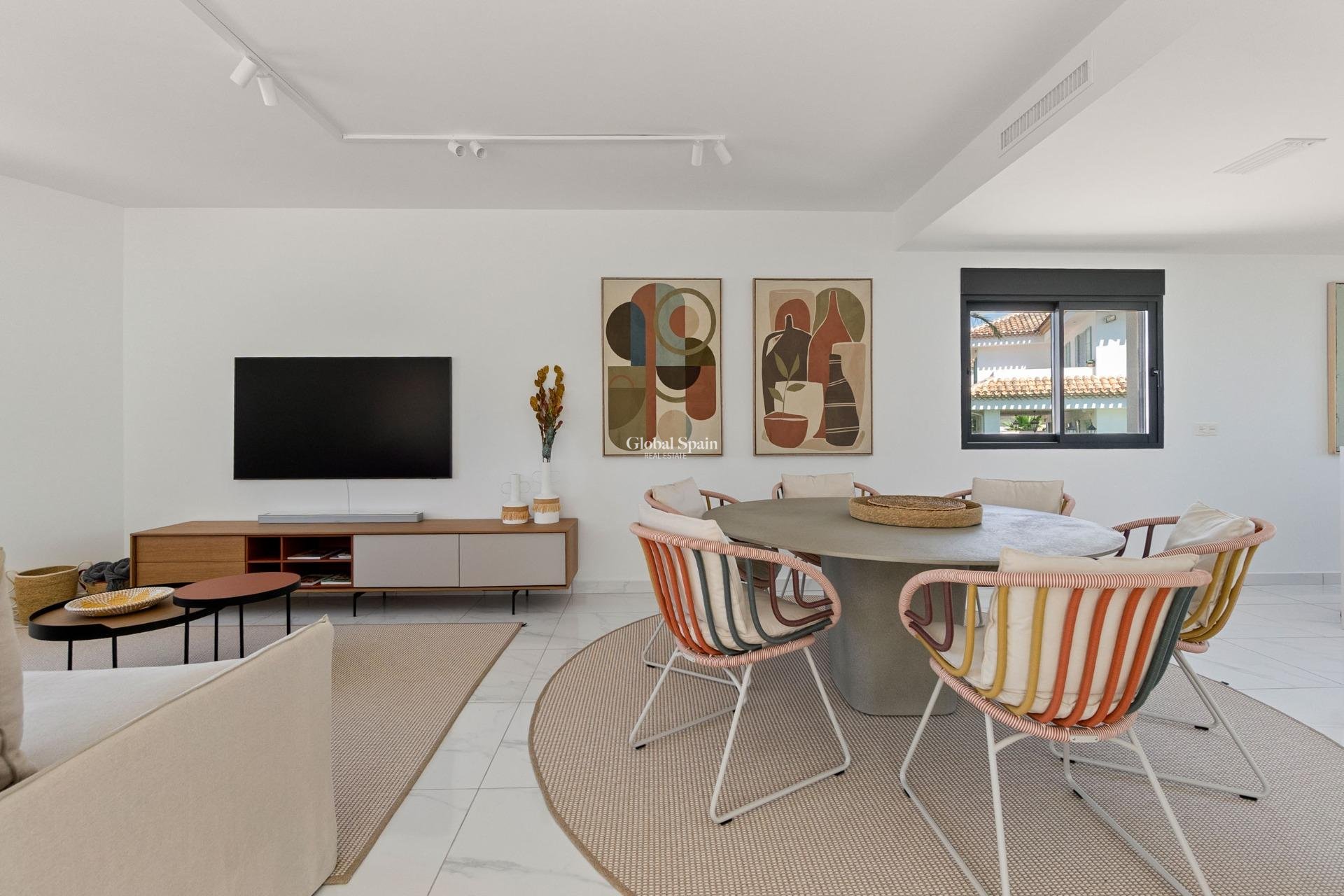 Wederverkoop - VILLA -
TORREVIEJA - La Veleta