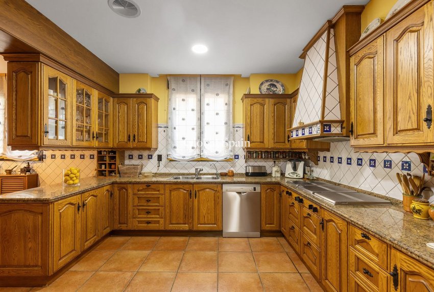 Wederverkoop - VILLA -
TORREVIEJA - La Veleta