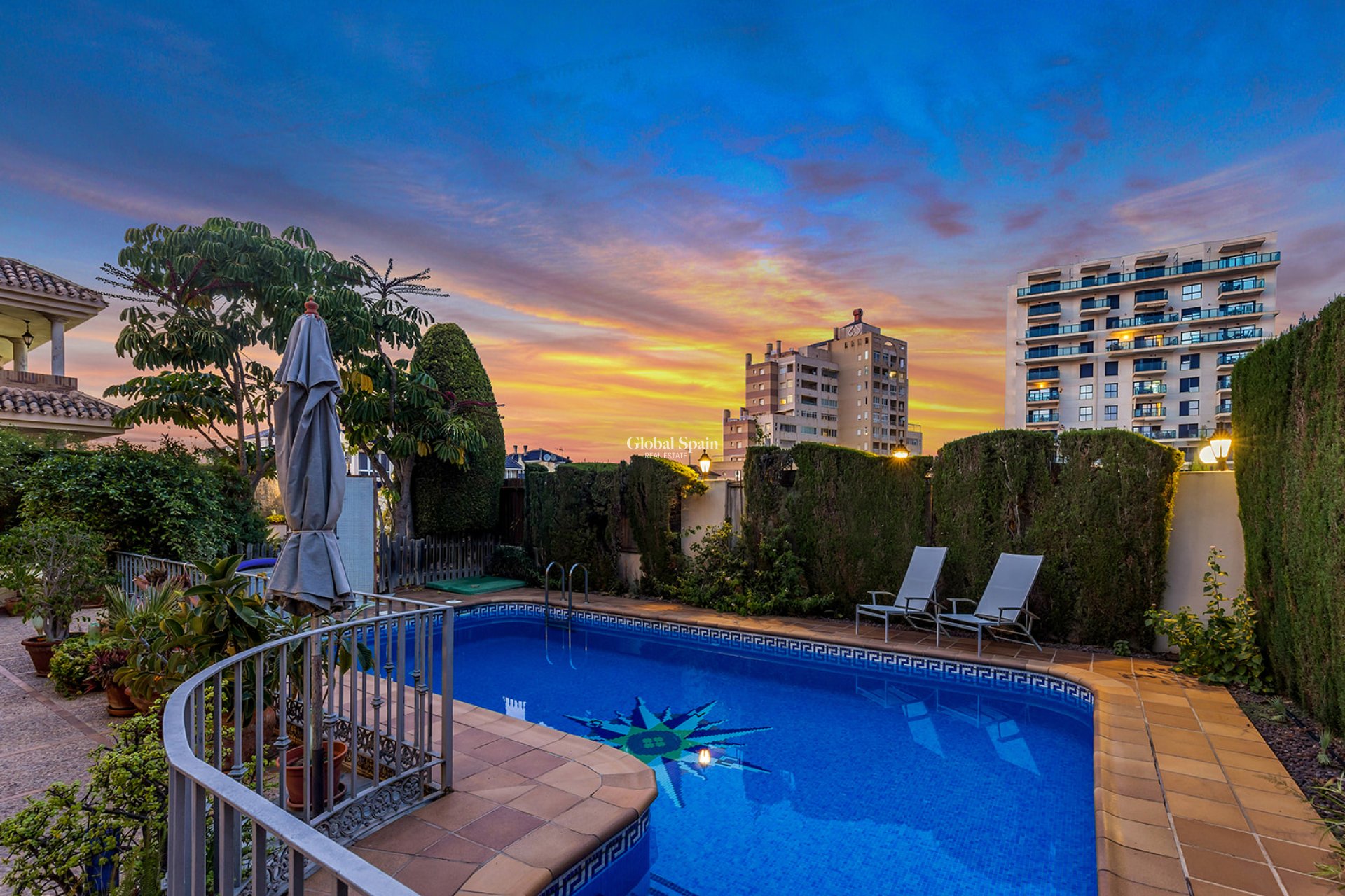 Wederverkoop - VILLA -
TORREVIEJA - La Veleta