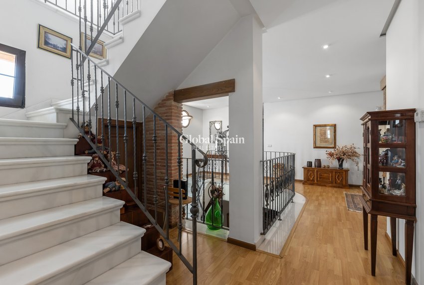 Wederverkoop - VILLA -
TORREVIEJA - La Veleta