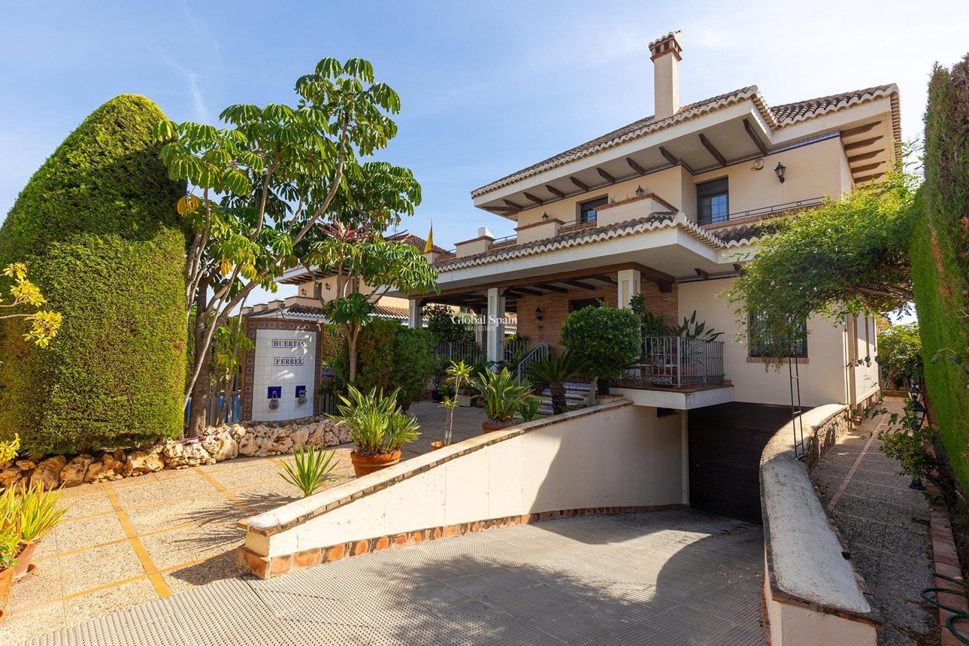 Wederverkoop - VILLA -
TORREVIEJA - La Veleta