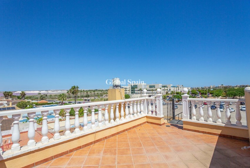 Wederverkoop - Villa -
TORREVIEJA - LOS BALCONES - LOS ALTOS