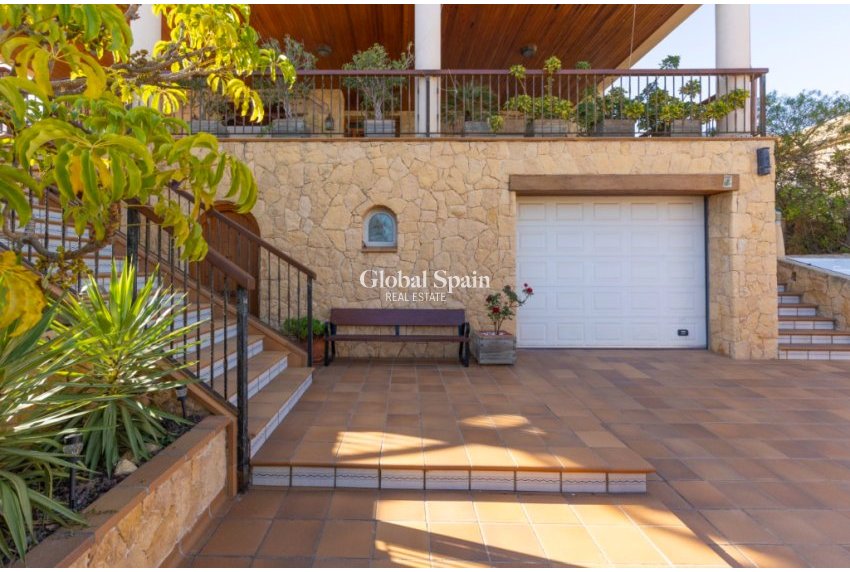 Wederverkoop - Villa -
TORREVIEJA - LOS BALCONES - LOS ALTOS