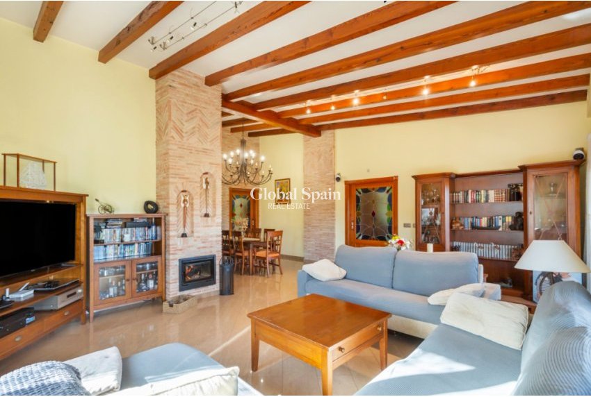 Wederverkoop - Villa -
TORREVIEJA - LOS BALCONES - LOS ALTOS