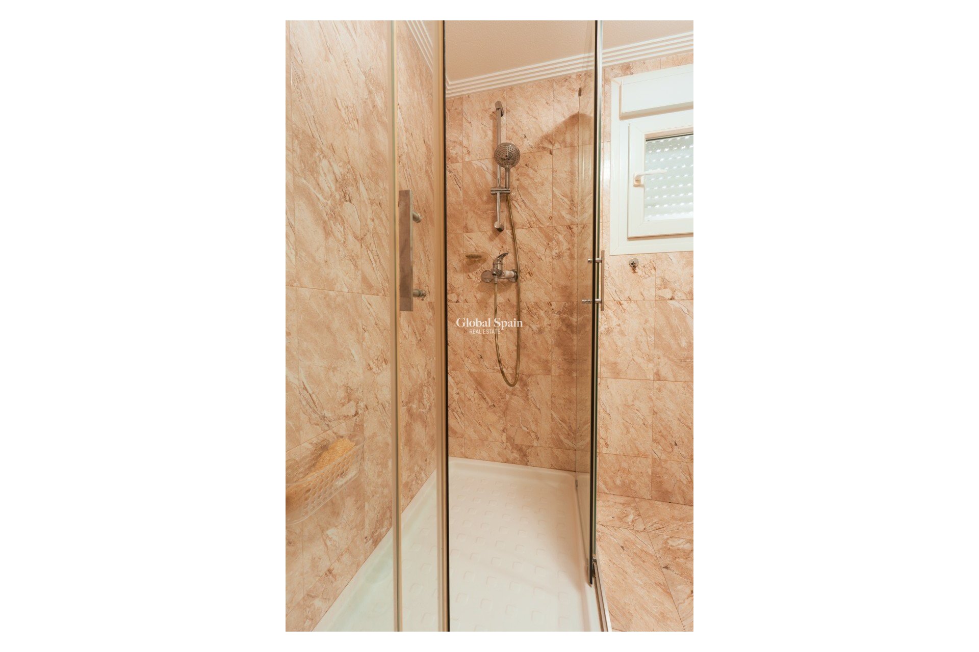 Wederverkoop - VILLA -
TORREVIEJA - LOS BALCONES - LOS ALTOS