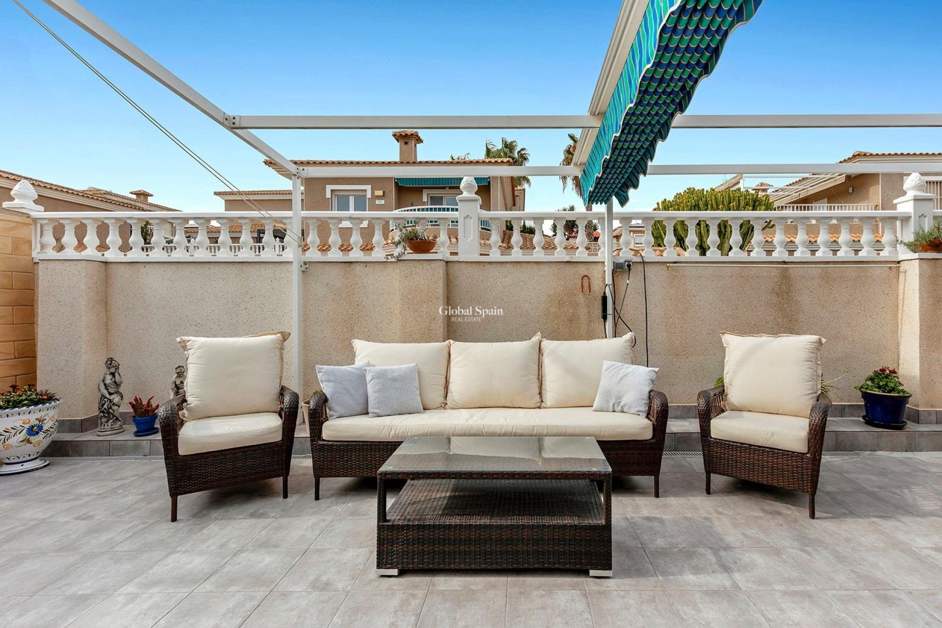 Wederverkoop - VILLA -
TORREVIEJA - LOS BALCONES - LOS ALTOS