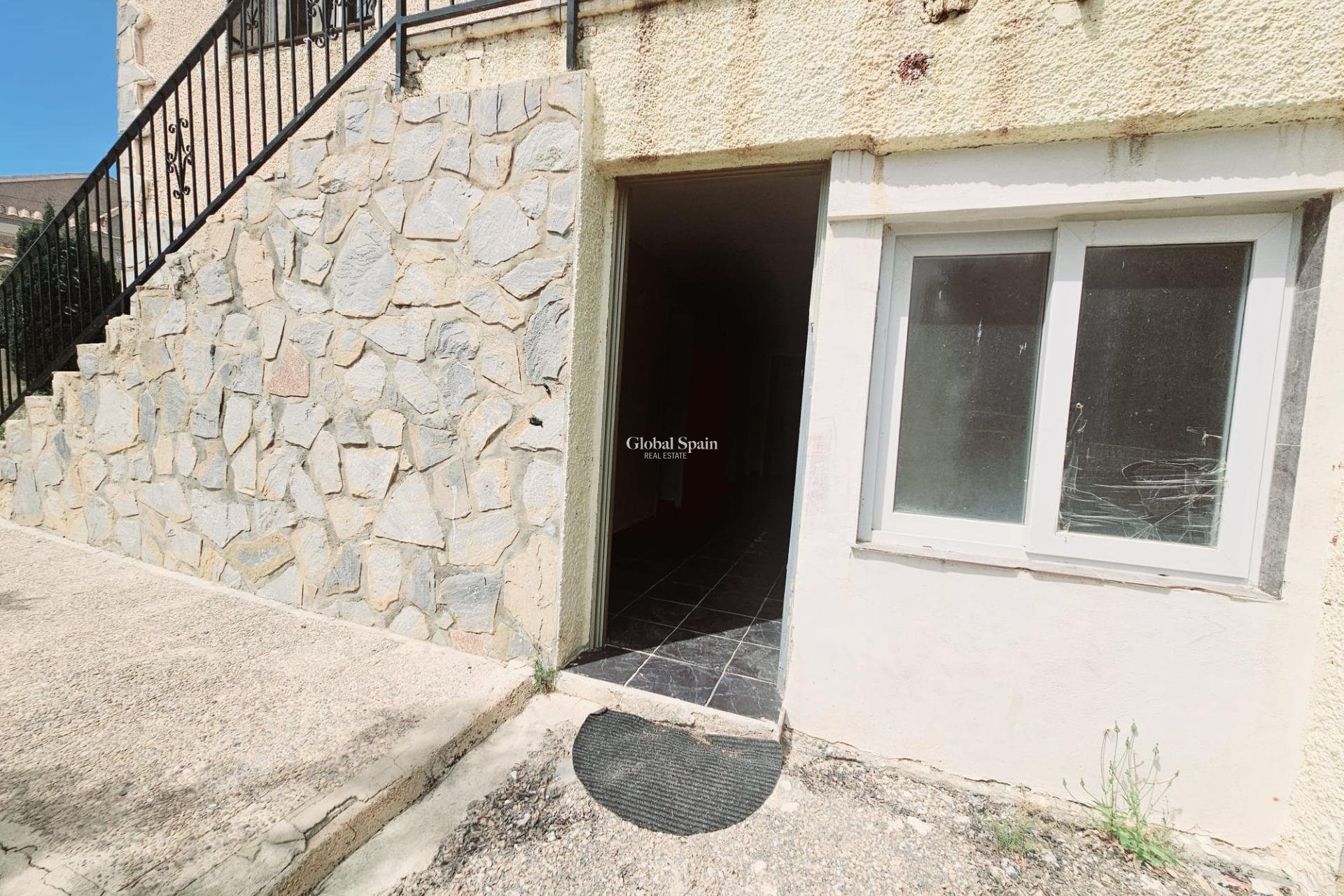 Wederverkoop - VILLA -
TORREVIEJA - LOS BALCONES - LOS ALTOS