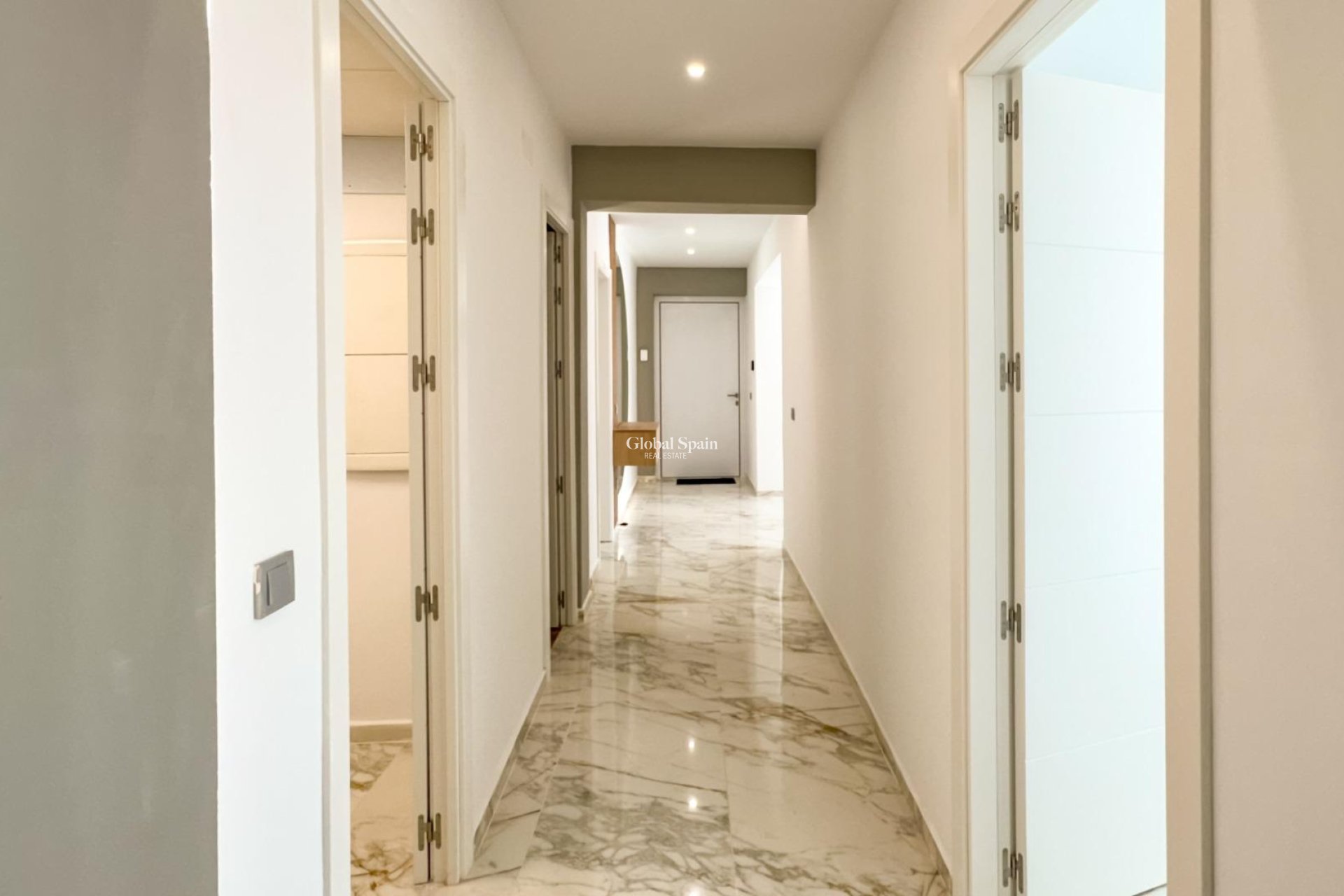 Wederverkoop - VILLA -
TORREVIEJA - LOS BALCONES - LOS ALTOS