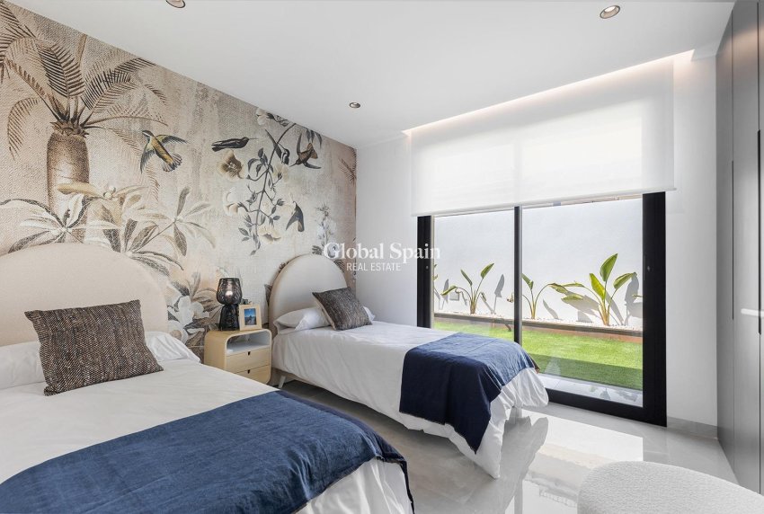 Wederverkoop - VILLA -
TORREVIEJA - LOS BALCONES - LOS ALTOS