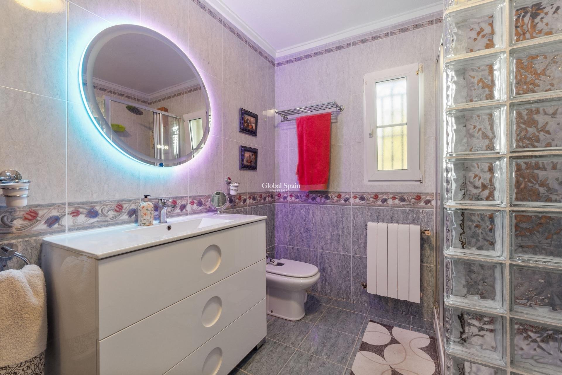 Wederverkoop - VILLA -
TORREVIEJA - LOS BALCONES - LOS ALTOS