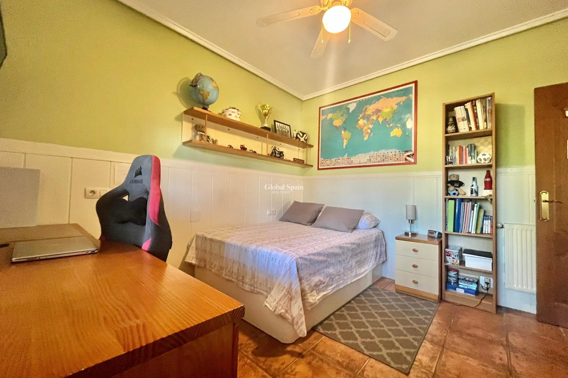 Wederverkoop - VILLA -
TORREVIEJA - LOS BALCONES - LOS ALTOS