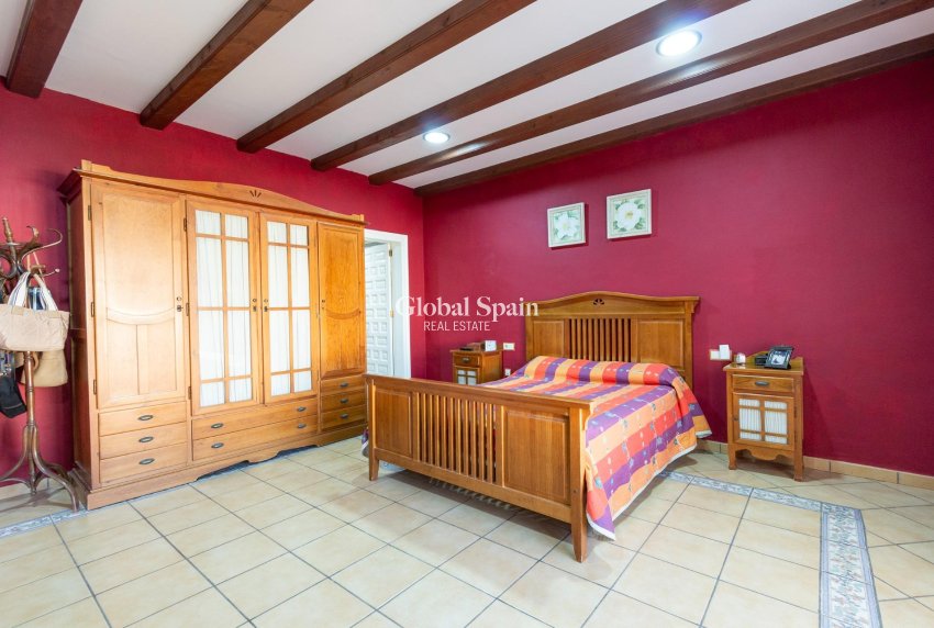 Wederverkoop - VILLA -
TORREVIEJA - LOS BALCONES - LOS ALTOS