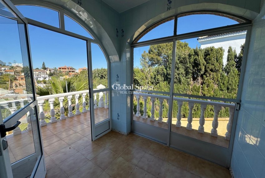 Wederverkoop - VILLA -
TORREVIEJA - LOS BALCONES - LOS ALTOS