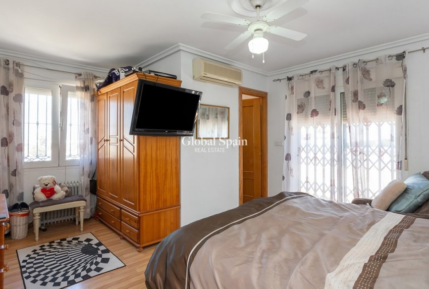 Wederverkoop - VILLA -
TORREVIEJA - LOS BALCONES - LOS ALTOS