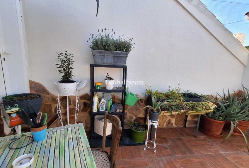 Wederverkoop - VILLA -
TORREVIEJA - LOS BALCONES - LOS ALTOS