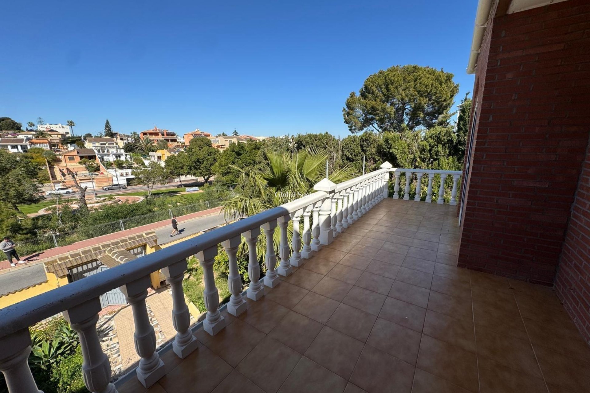 Wederverkoop - VILLA -
TORREVIEJA - LOS BALCONES - LOS ALTOS