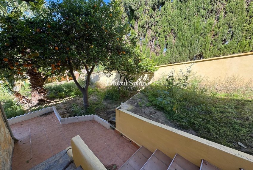 Wederverkoop - VILLA -
TORREVIEJA - LOS BALCONES - LOS ALTOS