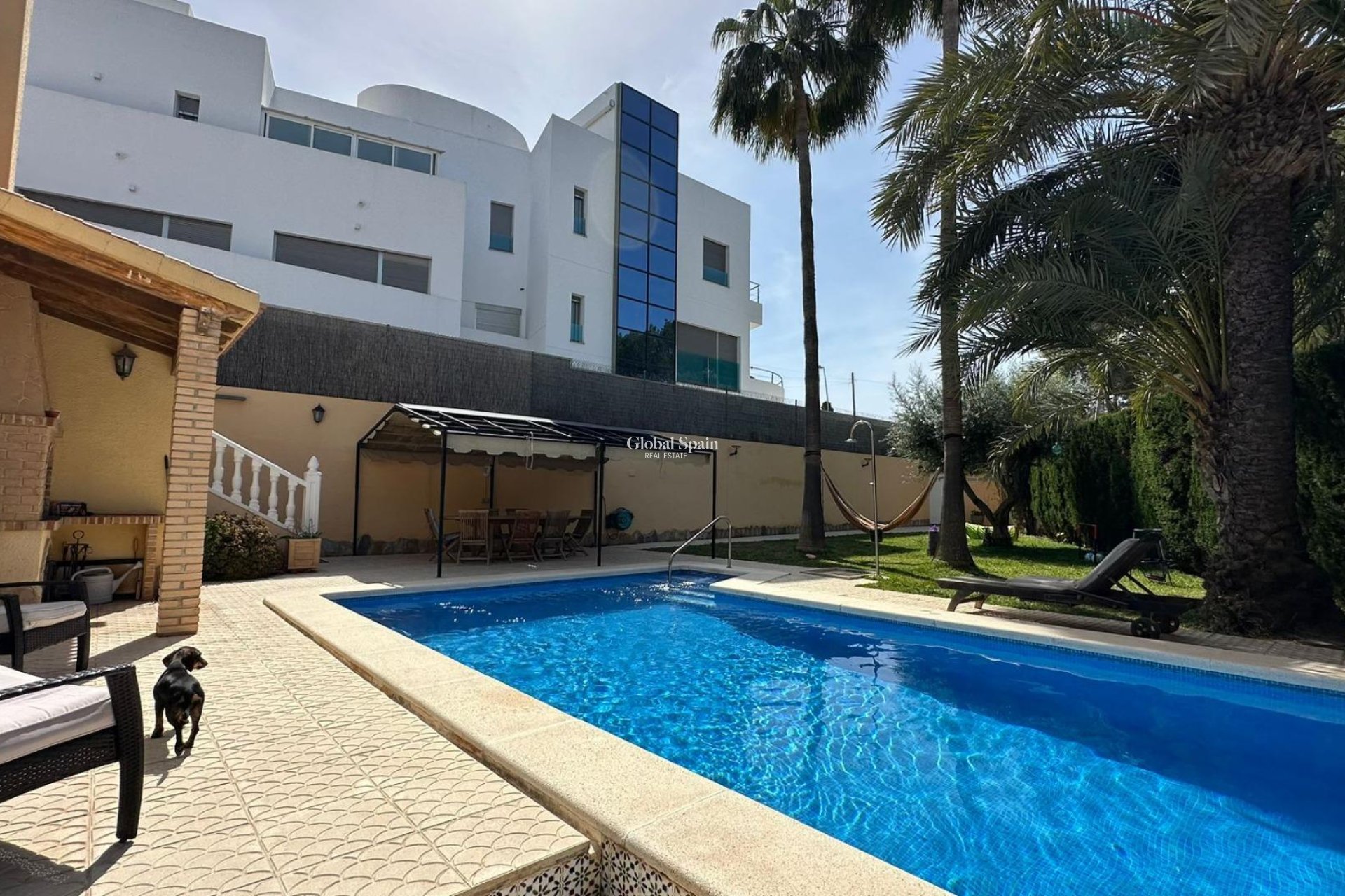 Wederverkoop - VILLA -
TORREVIEJA - LOS BALCONES - LOS ALTOS