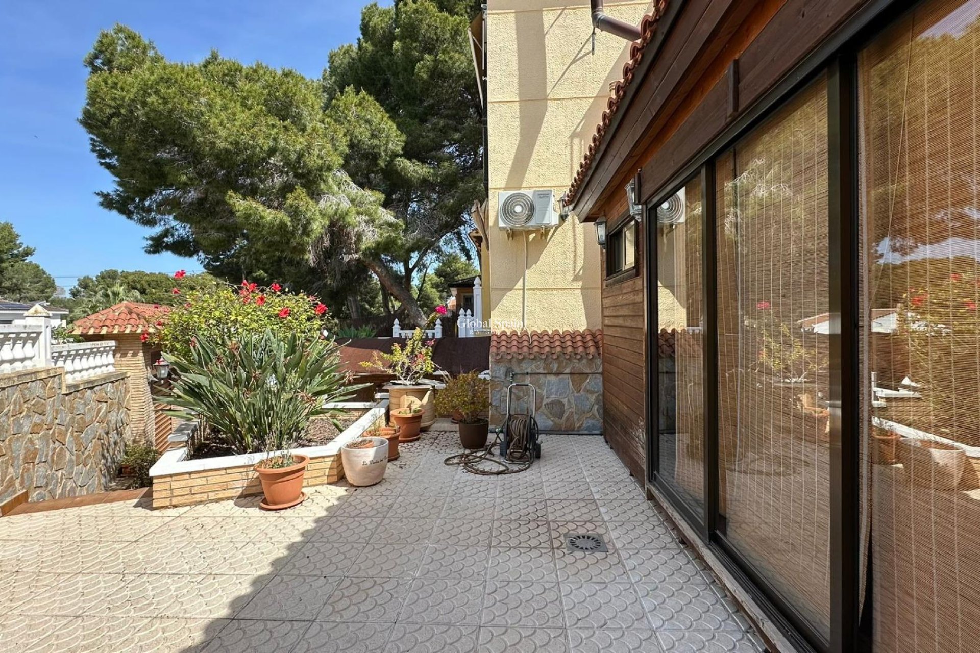 Wederverkoop - VILLA -
TORREVIEJA - LOS BALCONES - LOS ALTOS