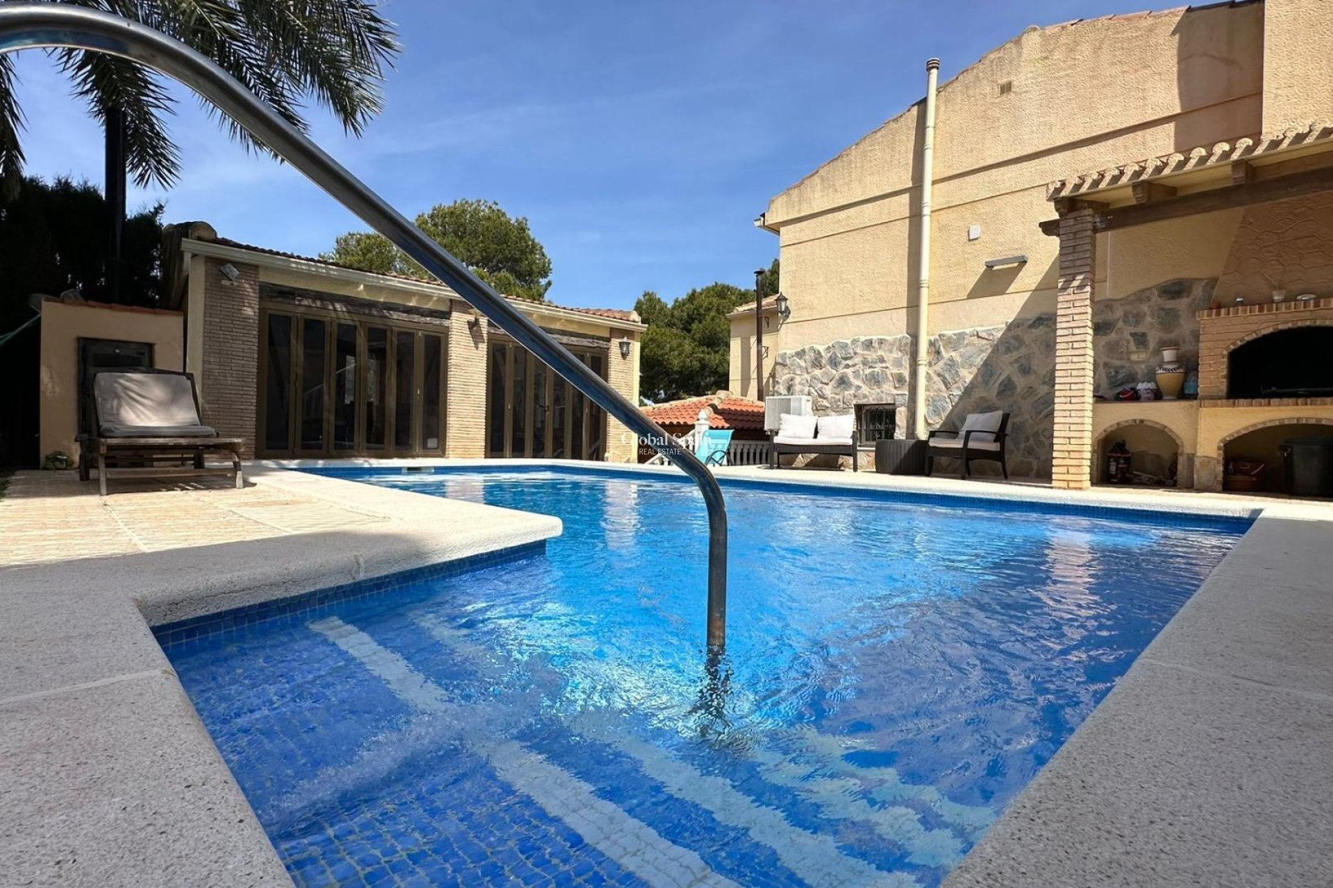 Wederverkoop - VILLA -
TORREVIEJA - LOS BALCONES - LOS ALTOS
