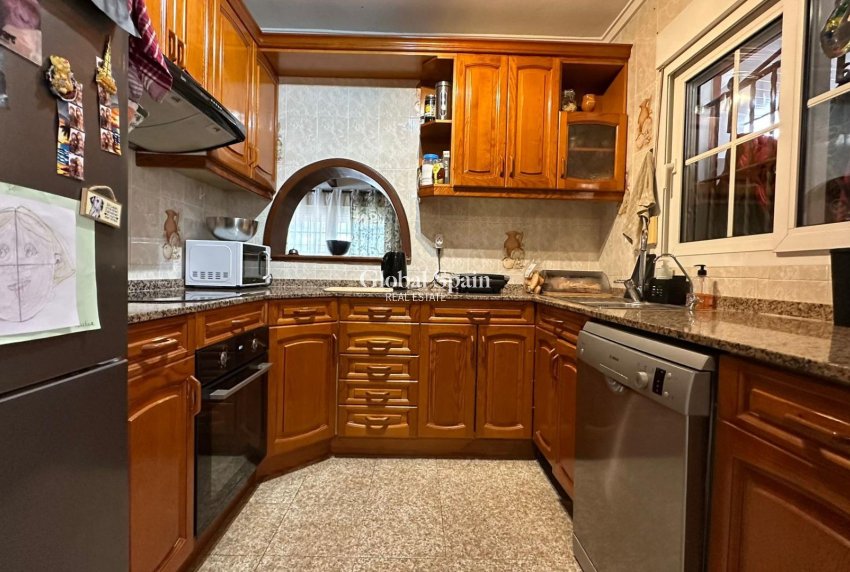 Wederverkoop - VILLA -
TORREVIEJA - LOS BALCONES - LOS ALTOS