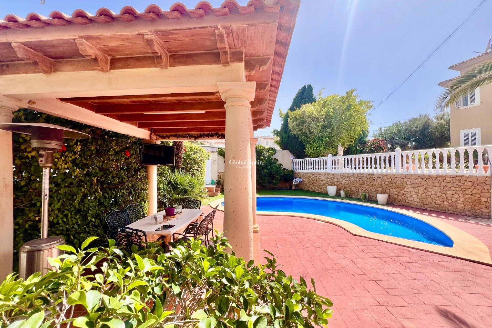 Wederverkoop - VILLA -
TORREVIEJA - LOS BALCONES - LOS ALTOS