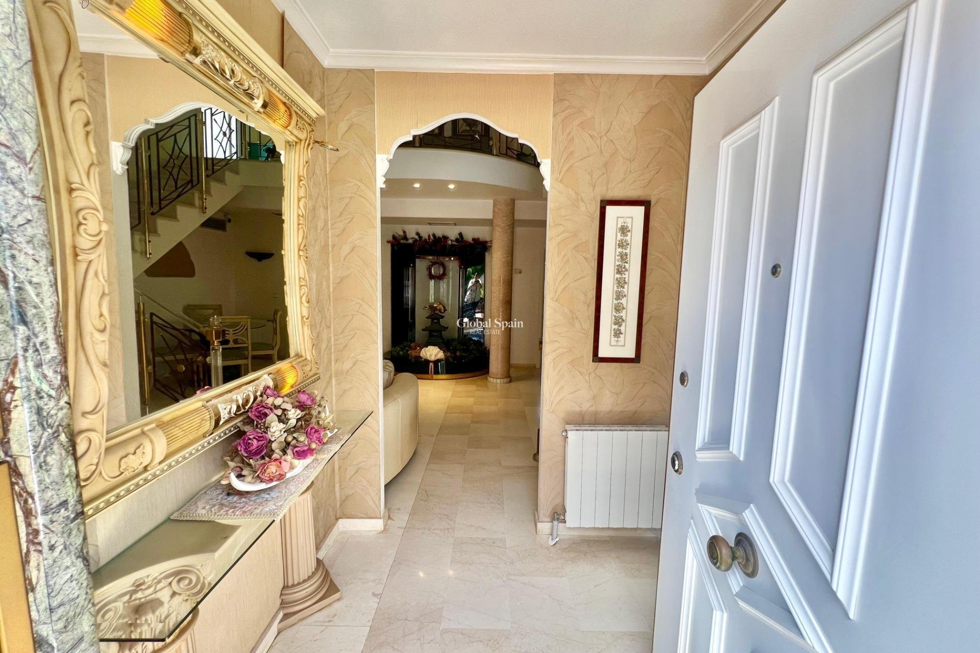 Wederverkoop - VILLA -
TORREVIEJA - LOS BALCONES - LOS ALTOS