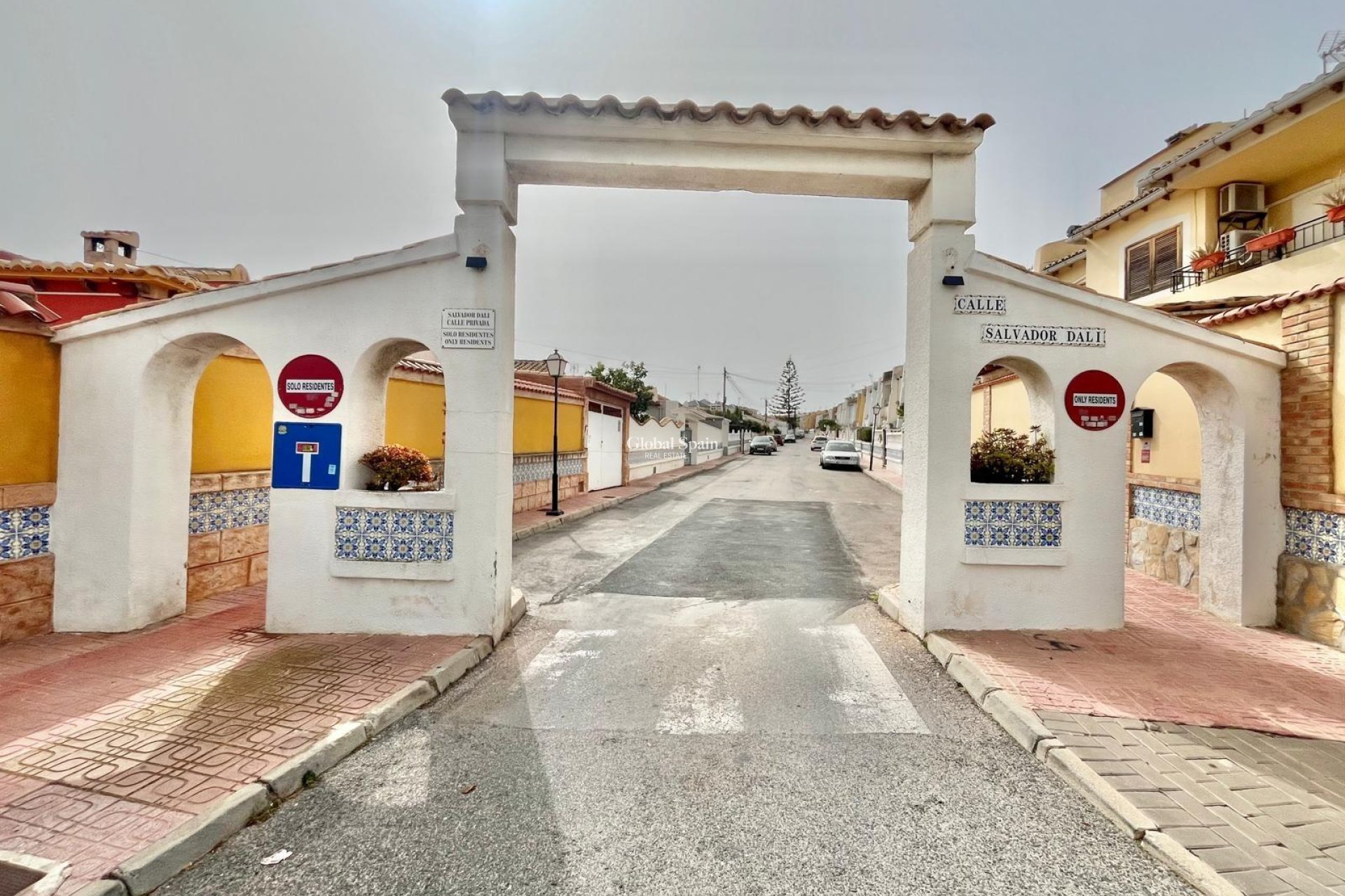 Wederverkoop - VILLA -
TORREVIEJA - LOS BALCONES - LOS ALTOS