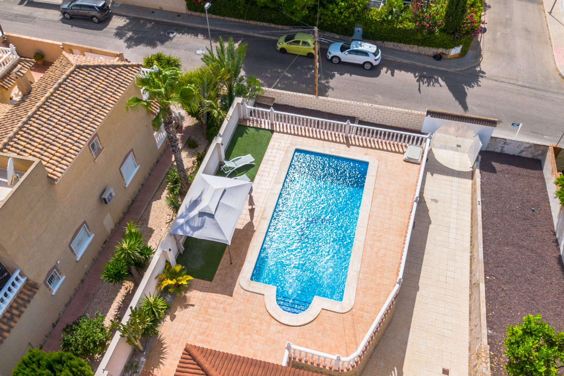 Wederverkoop - VILLA -
TORREVIEJA - LOS BALCONES - LOS ALTOS