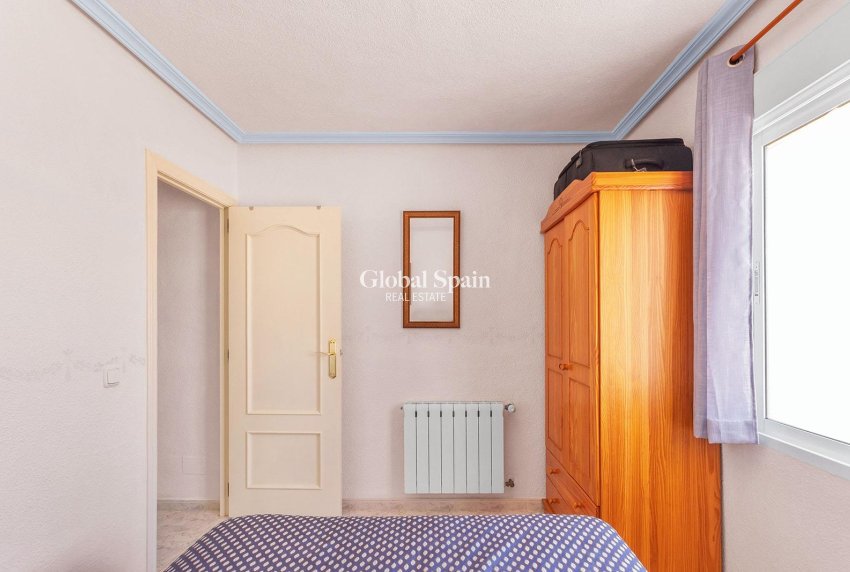 Wederverkoop - VILLA -
TORREVIEJA - LOS BALCONES - LOS ALTOS