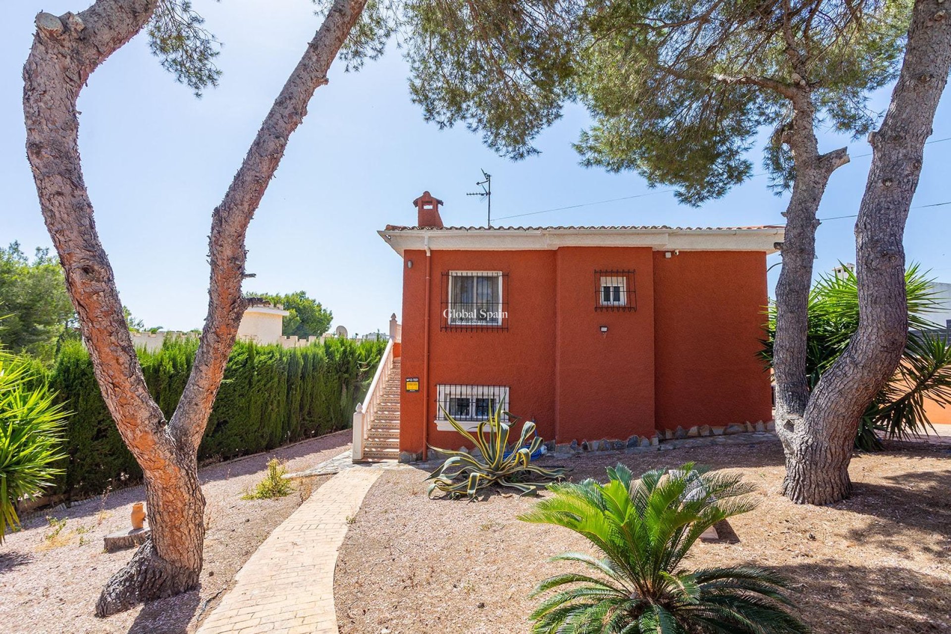 Wederverkoop - VILLA -
TORREVIEJA - LOS BALCONES - LOS ALTOS