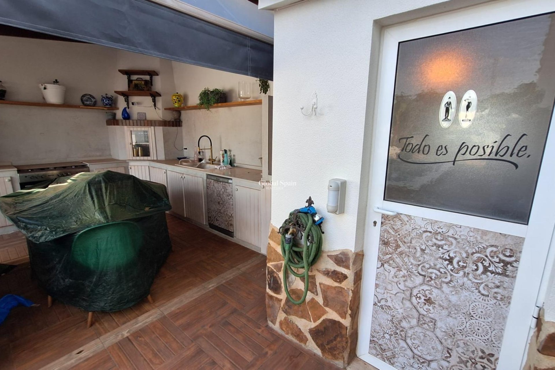 Wederverkoop - VILLA -
TORREVIEJA - LOS BALCONES - LOS ALTOS