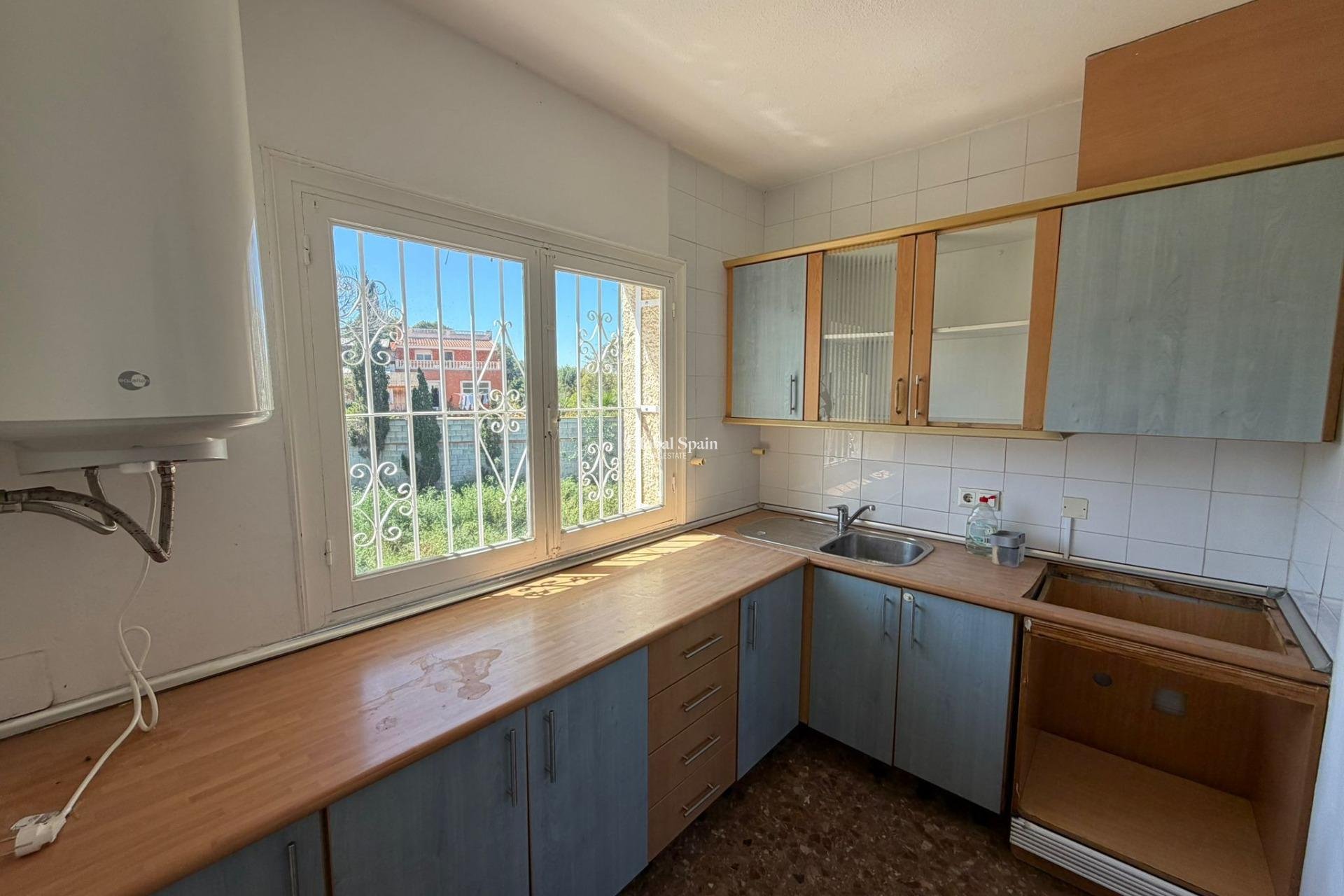 Wederverkoop - VILLA -
TORREVIEJA - LOS BALCONES - LOS ALTOS