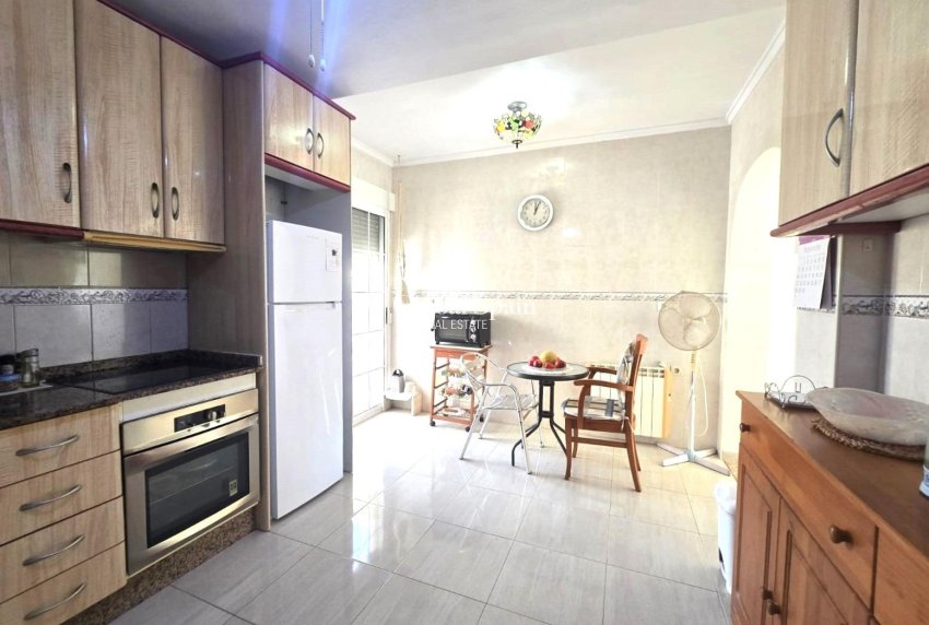 Wederverkoop - VILLA -
TORREVIEJA - LOS BALCONES - LOS ALTOS
