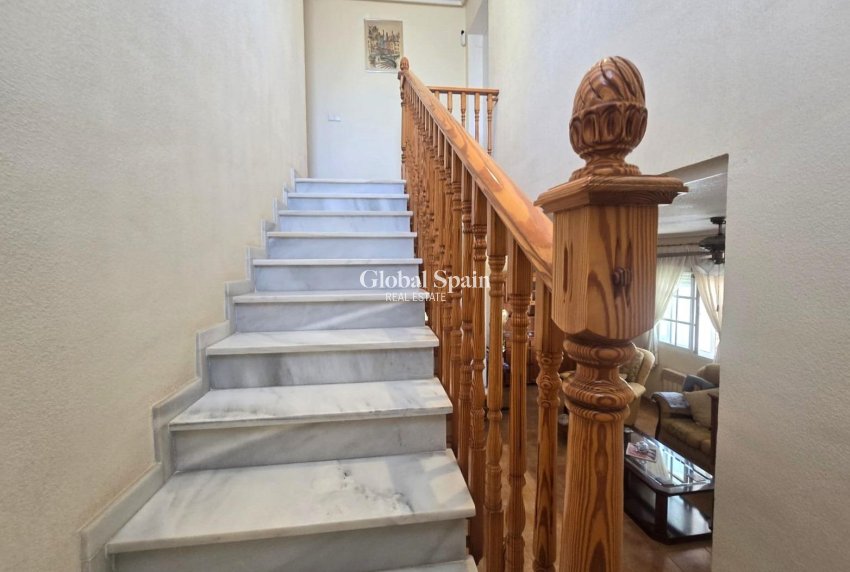 Wederverkoop - VILLA -
TORREVIEJA - LOS BALCONES - LOS ALTOS