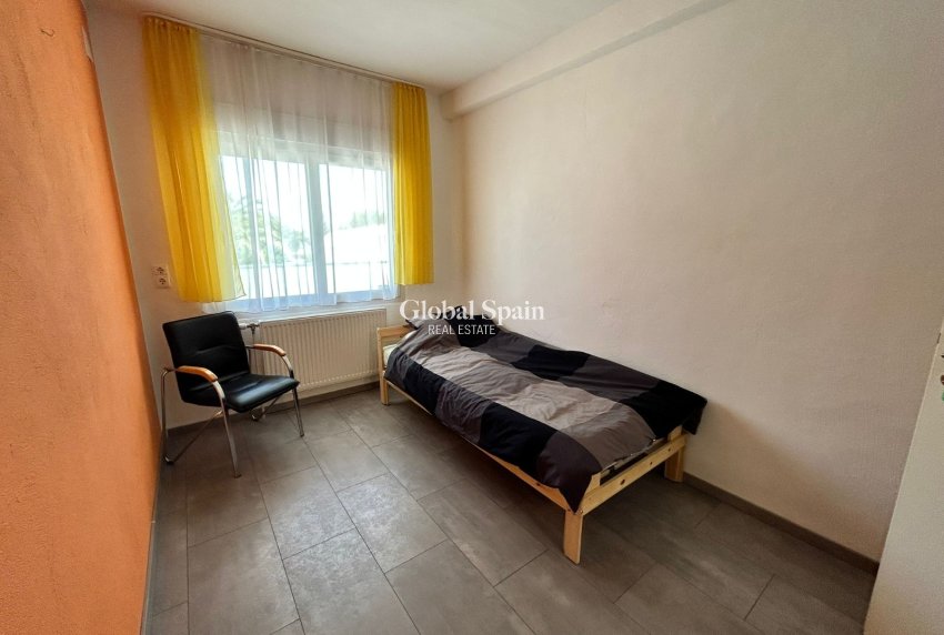 Wederverkoop - VILLA -
TORREVIEJA - LOS BALCONES - LOS ALTOS